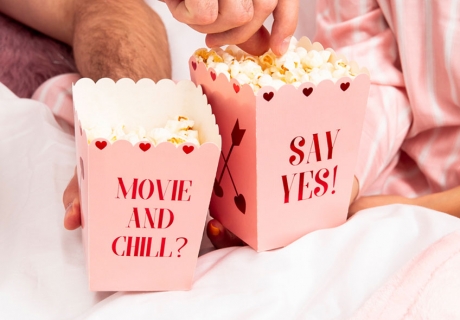 Mit diesen Popcornboxen verliebt sich dein Schatz in die Idee, eine Movie Night zum Valentinstag zu machen